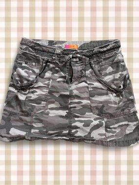 Y2K Catch My i camouflage cargo mini skirt 🎀✨